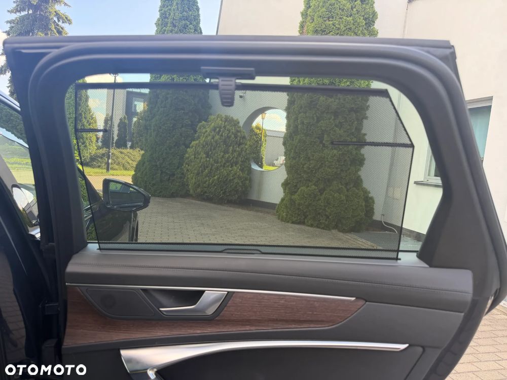 Audi A6 Allroad - 18