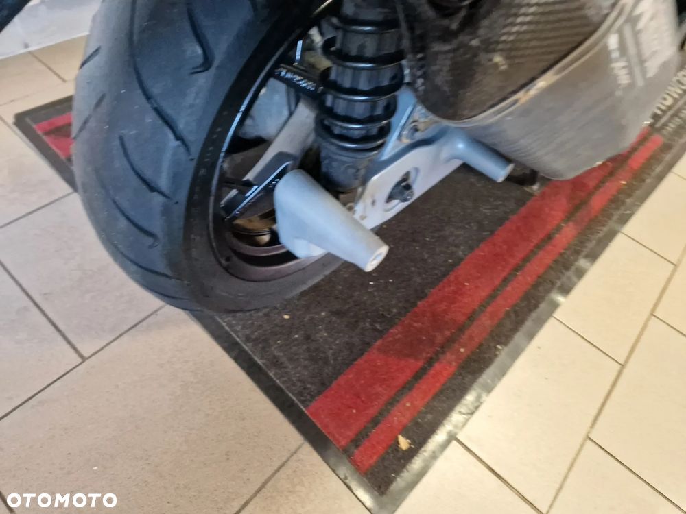 Yamaha X-max - 30