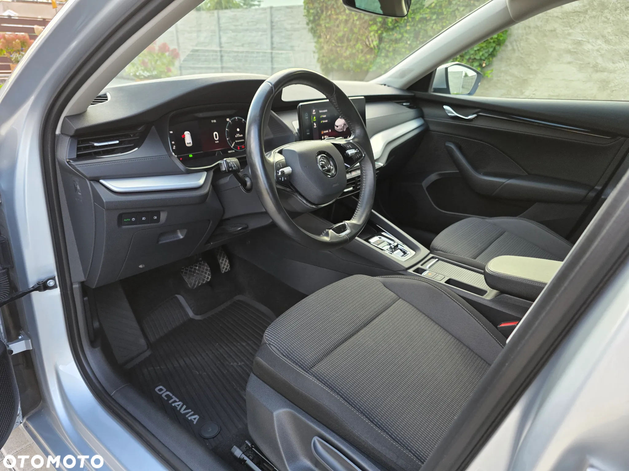 Skoda Octavia 2.0 TDI Essence DSG - 32
