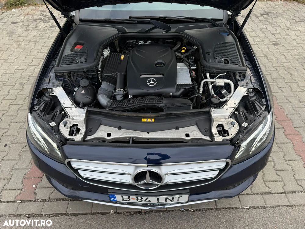 Mercedes-Benz E 200 4MATIC 9G-TRONIC Avantgarde - 6