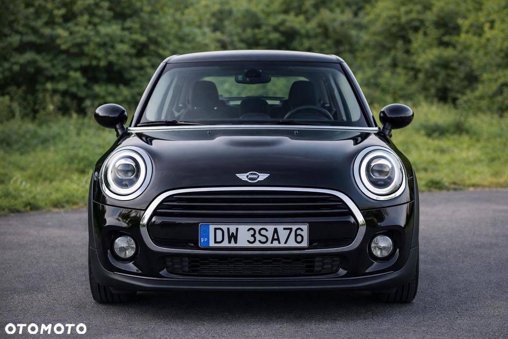 MINI Cooper Standard - 5