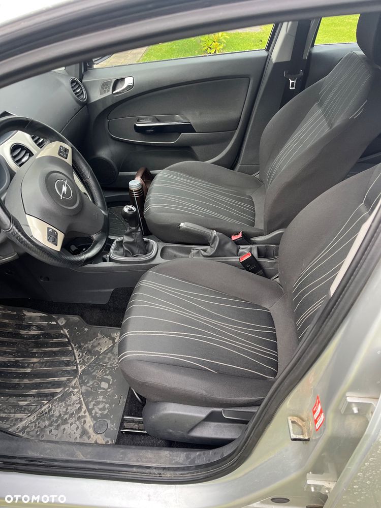 Opel Corsa - 6