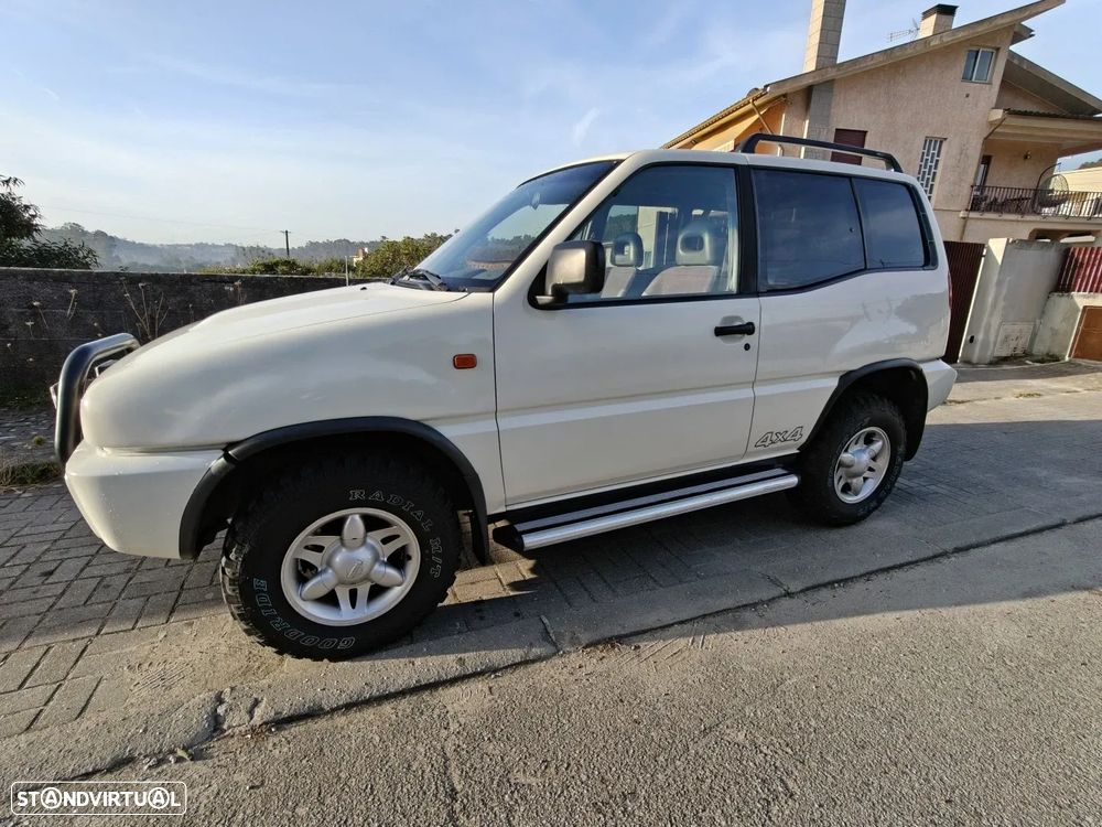 Nissan Terrano - 3