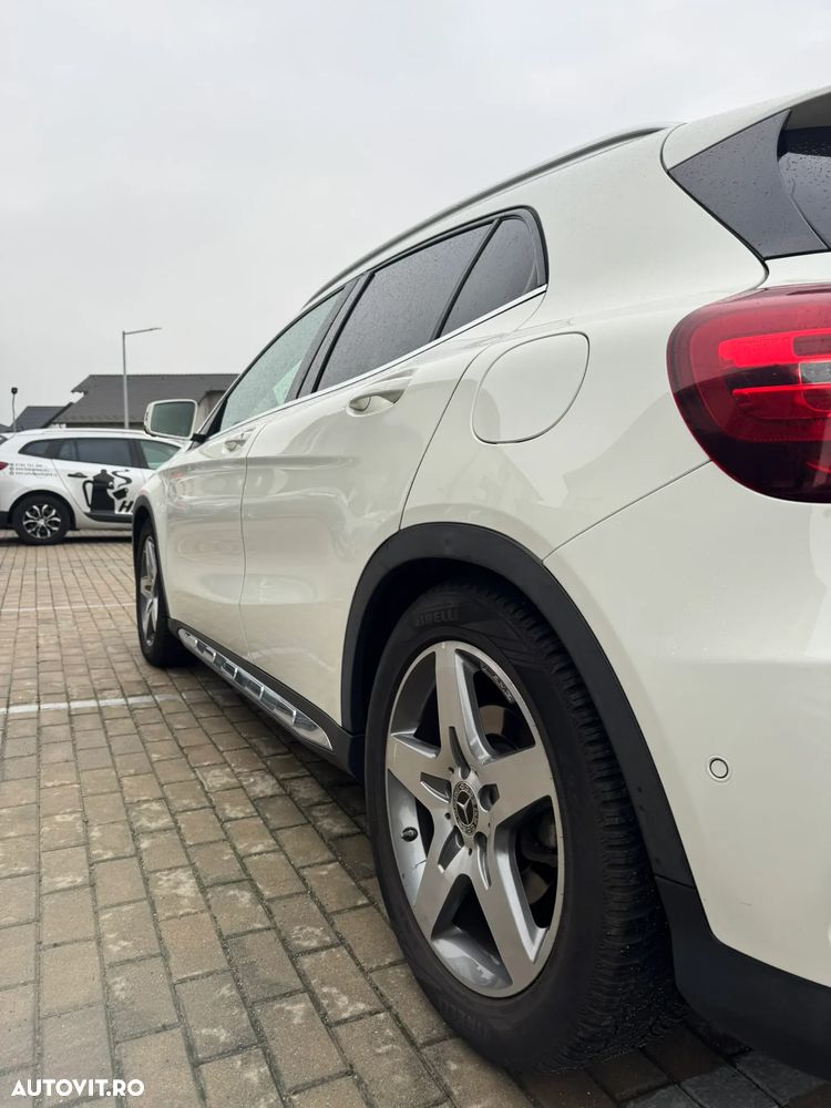 Mercedes-Benz GLA 250 4MATIC Aut. - 6