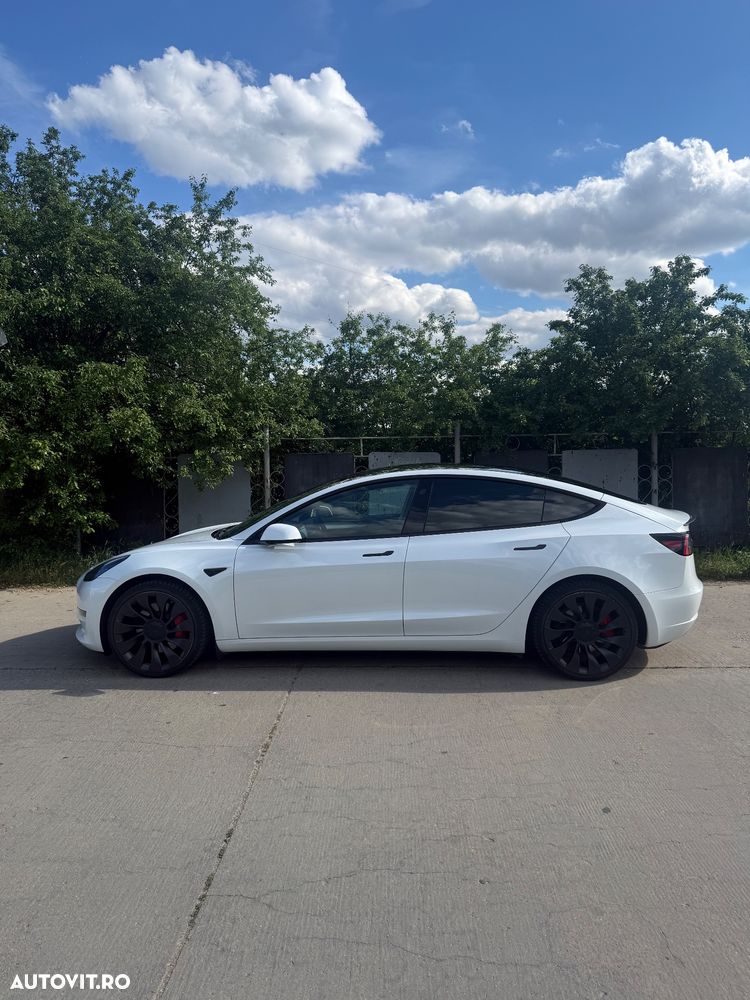 Tesla Model 3 Performance - 5