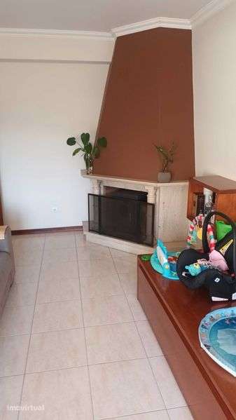 Apartamento T1  mobilado e equipado - Grande imagem: 2/7