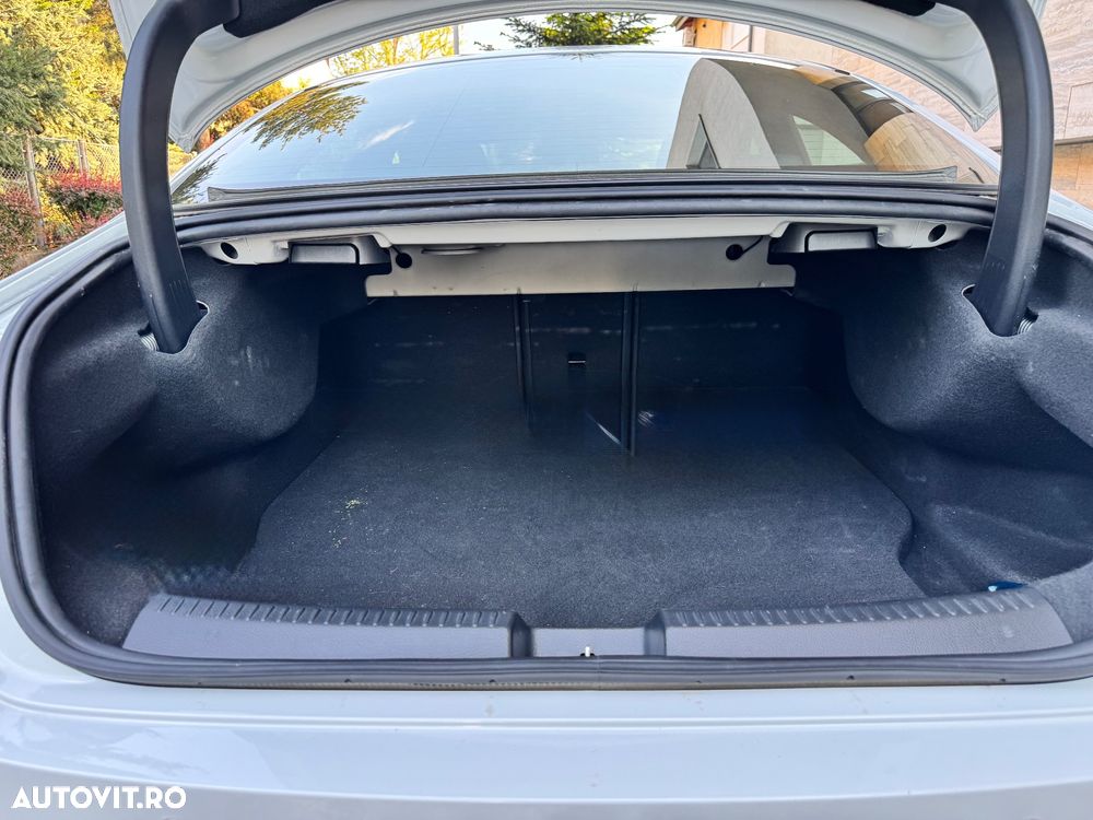 Mercedes-Benz CLA 250 Coupe - 9