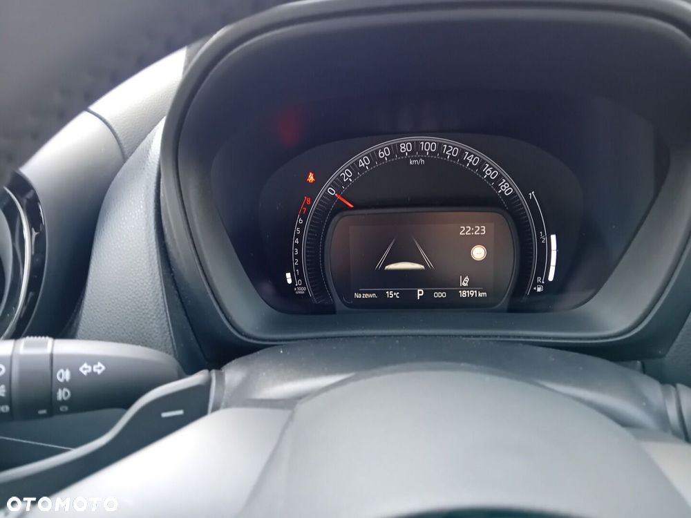 Toyota Aygo X 1.0 VVT-i Selection CVT - 10