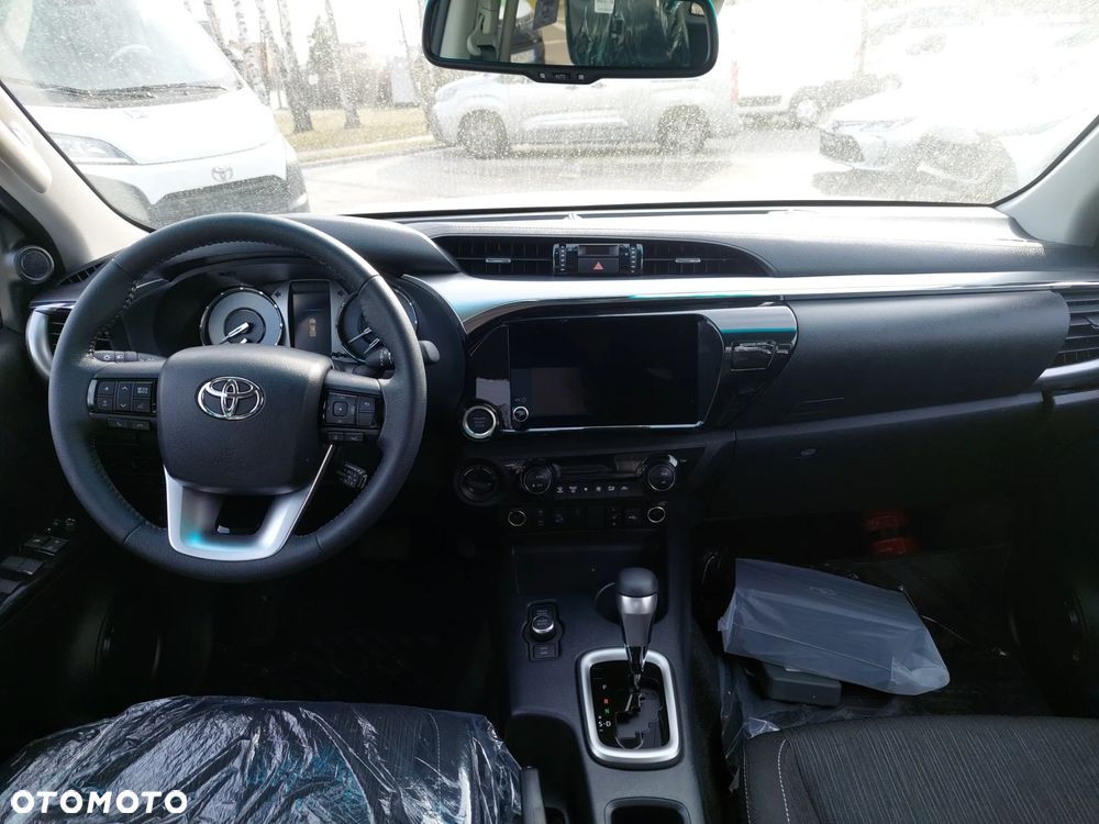 Toyota Hilux 2.8 D-4D mHEV Double Cab Executive 4x4 - 16