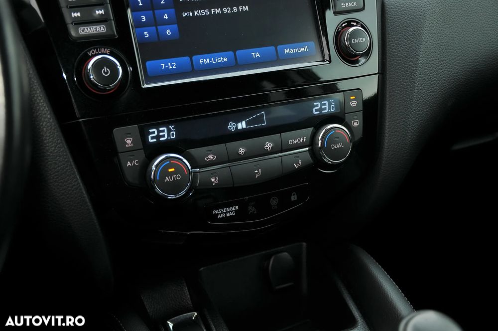 Nissan Qashqai 1.2 DIG-T Xtronic TEKNA - 16