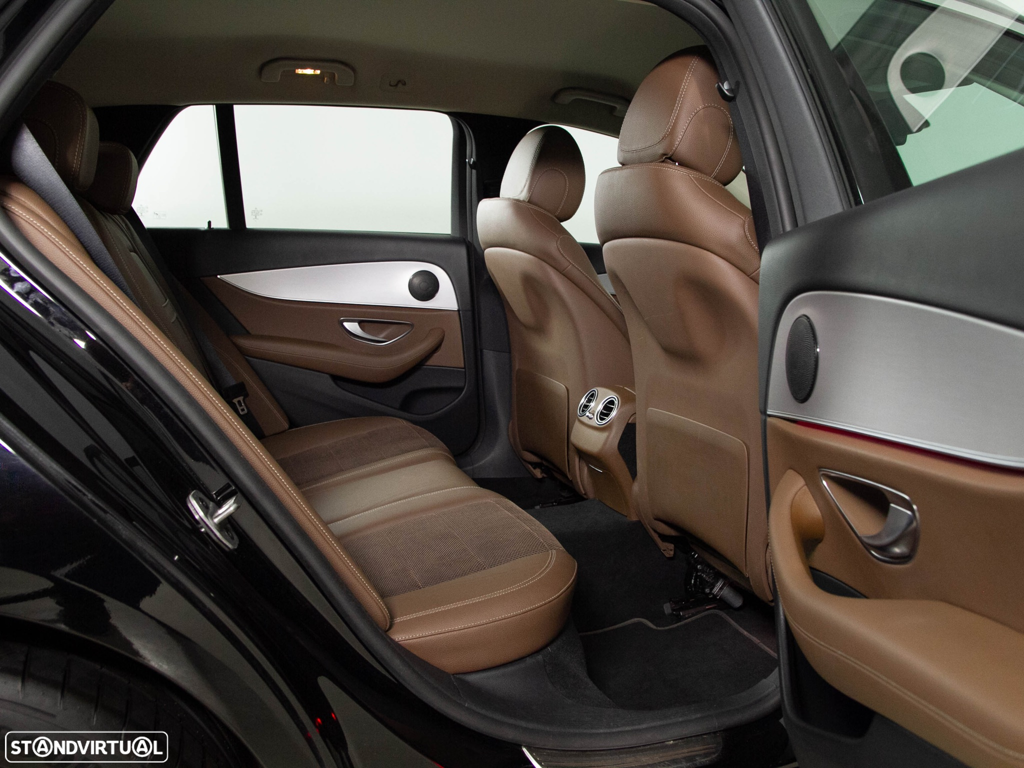 Mercedes-Benz E 300 de Avantgarde 4Matic - 21