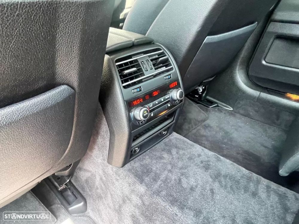 BMW 750 Li xDrive - 13