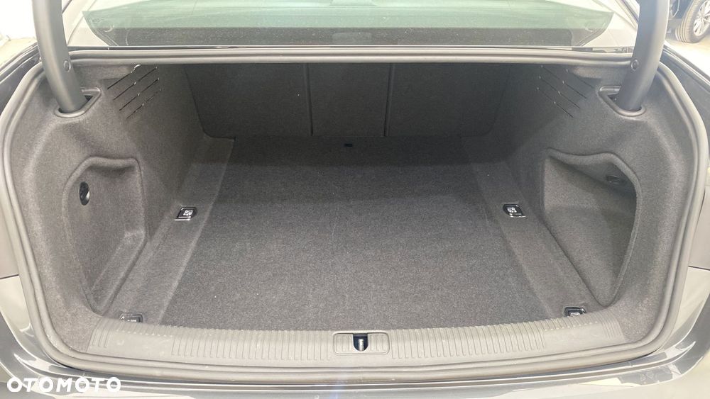Audi A4 Limousine 35 TFSI mHEV S tronic - 13