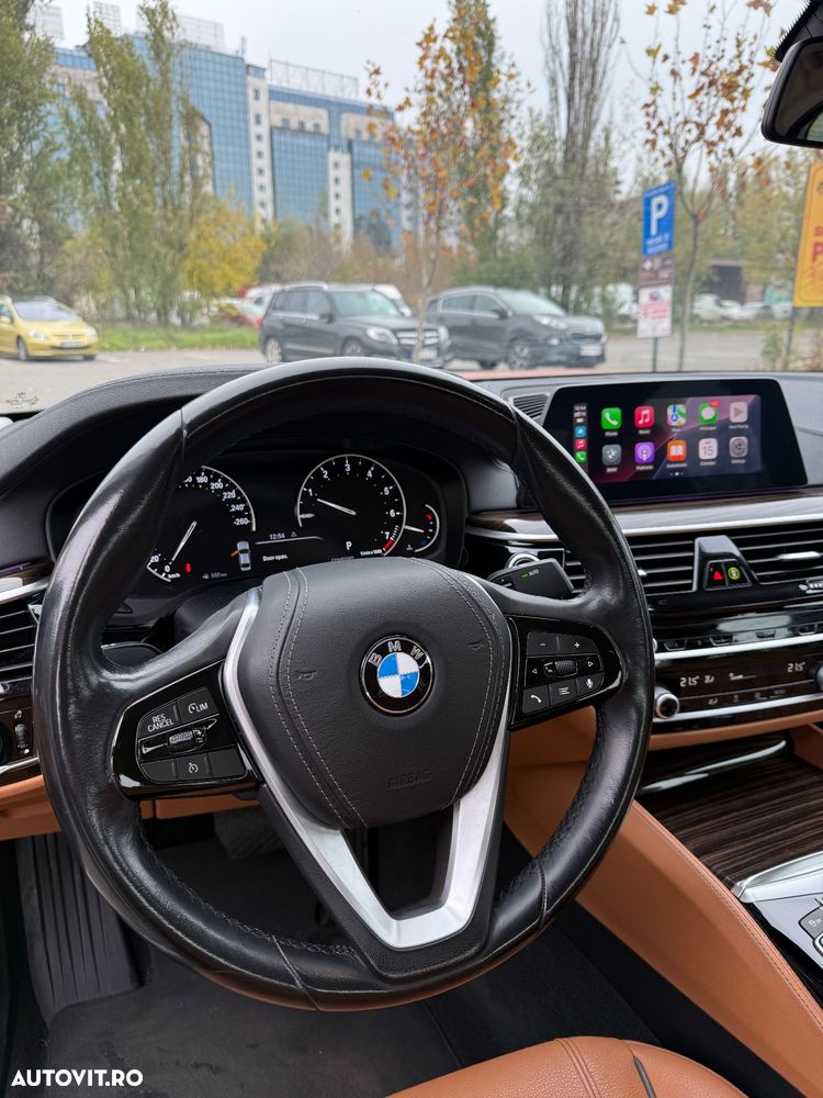 BMW Seria 5 520i AT - 2