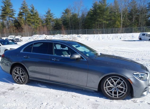 Mercedes-Benz E 300 9G-TRONIC - 12