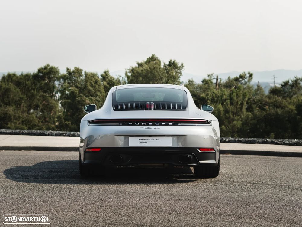 Porsche 911 (992) Carrera - 6