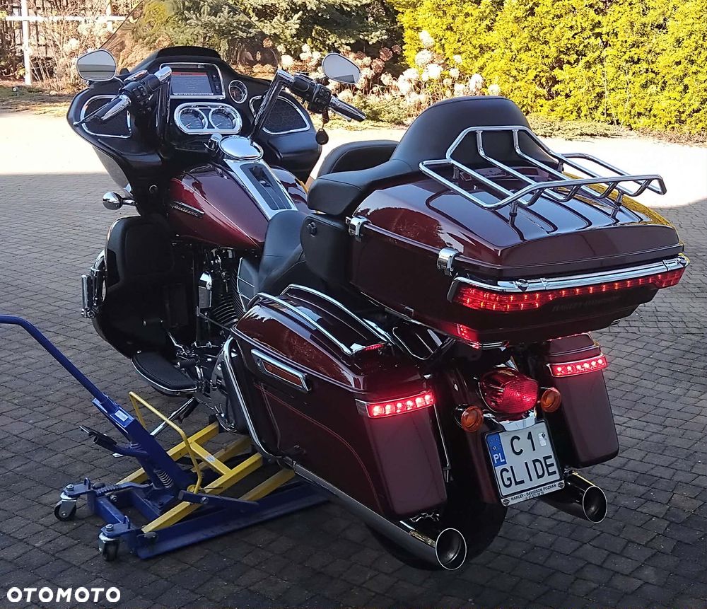 Harley-Davidson Touring Road Glide - 1