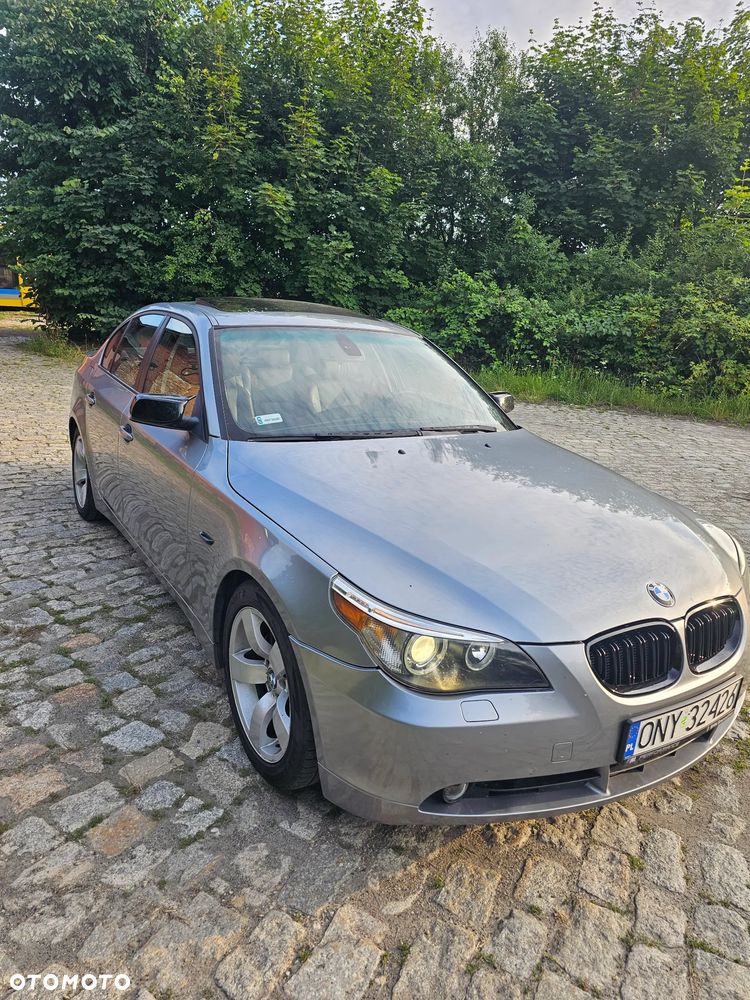 BMW Seria 5 525i - 1