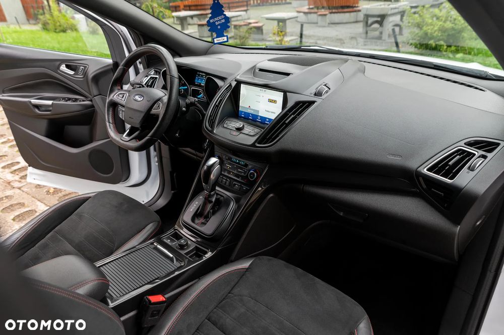 Ford Kuga 1.5 EcoBoost 4x4 ST-Line - 26