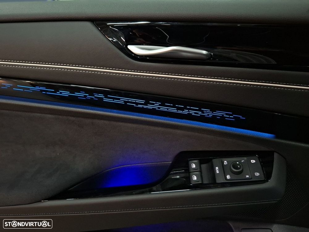 VW ID.7 Tourer 77 kWh Pro Urban - 24