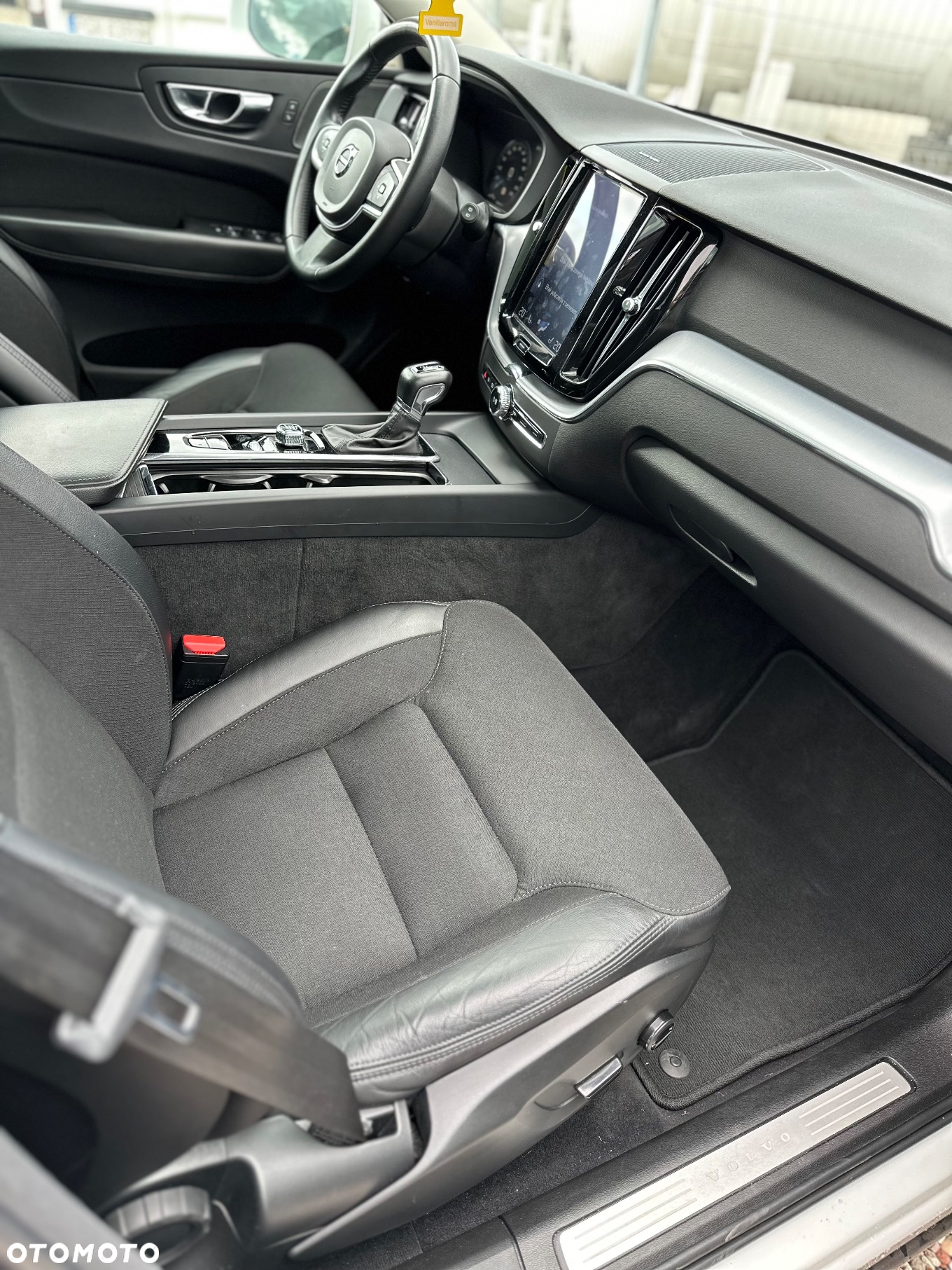 Volvo XC 60 D4 AWD Geartronic Momentum - 7