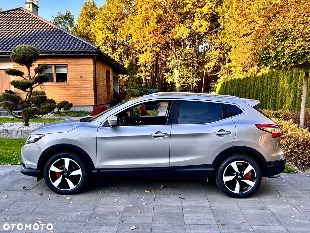 Nissan Qashqai - 2