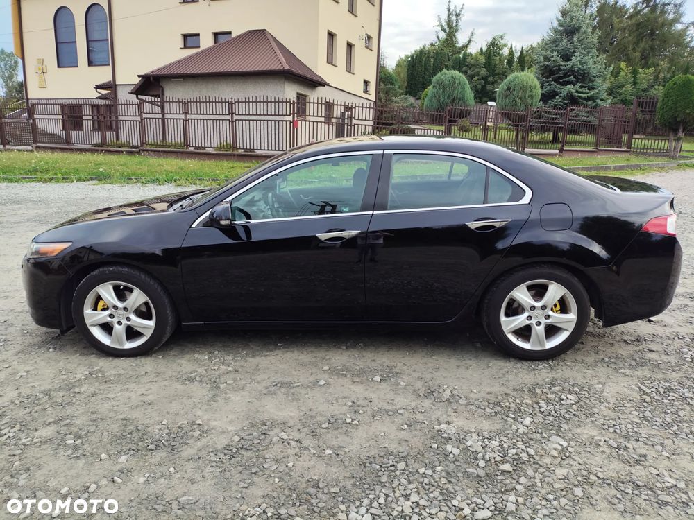 Honda Accord 2010 photo 2