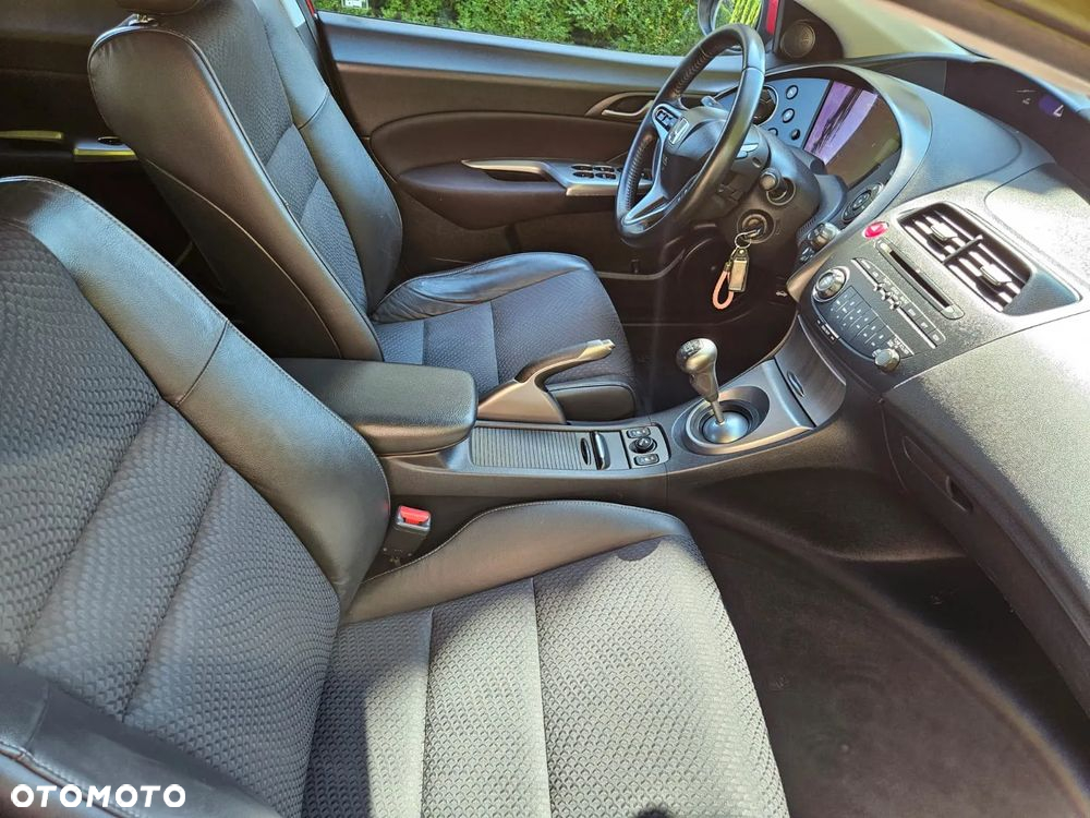 Honda Civic 1.8 GT Special Edition - 13