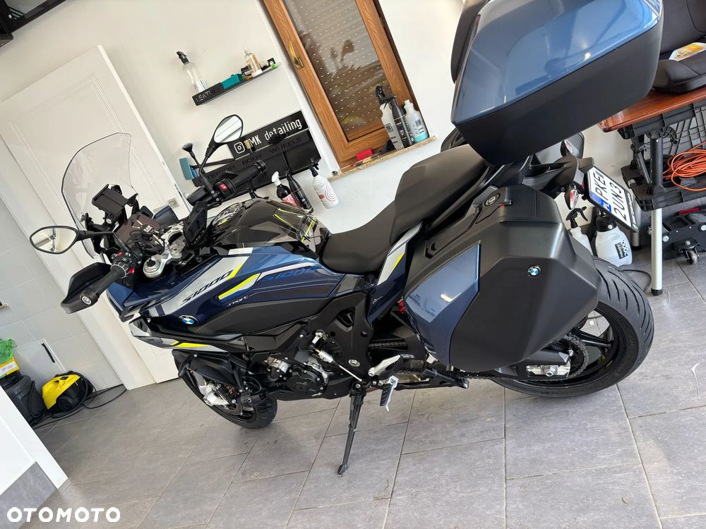 BMW XR - 1
