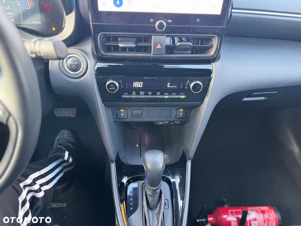 Toyota Yaris Hybrid 1.5 Style - 10
