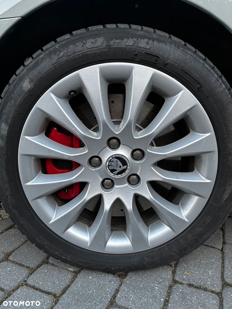 Skoda Octavia 2.0 TDI RS - 27