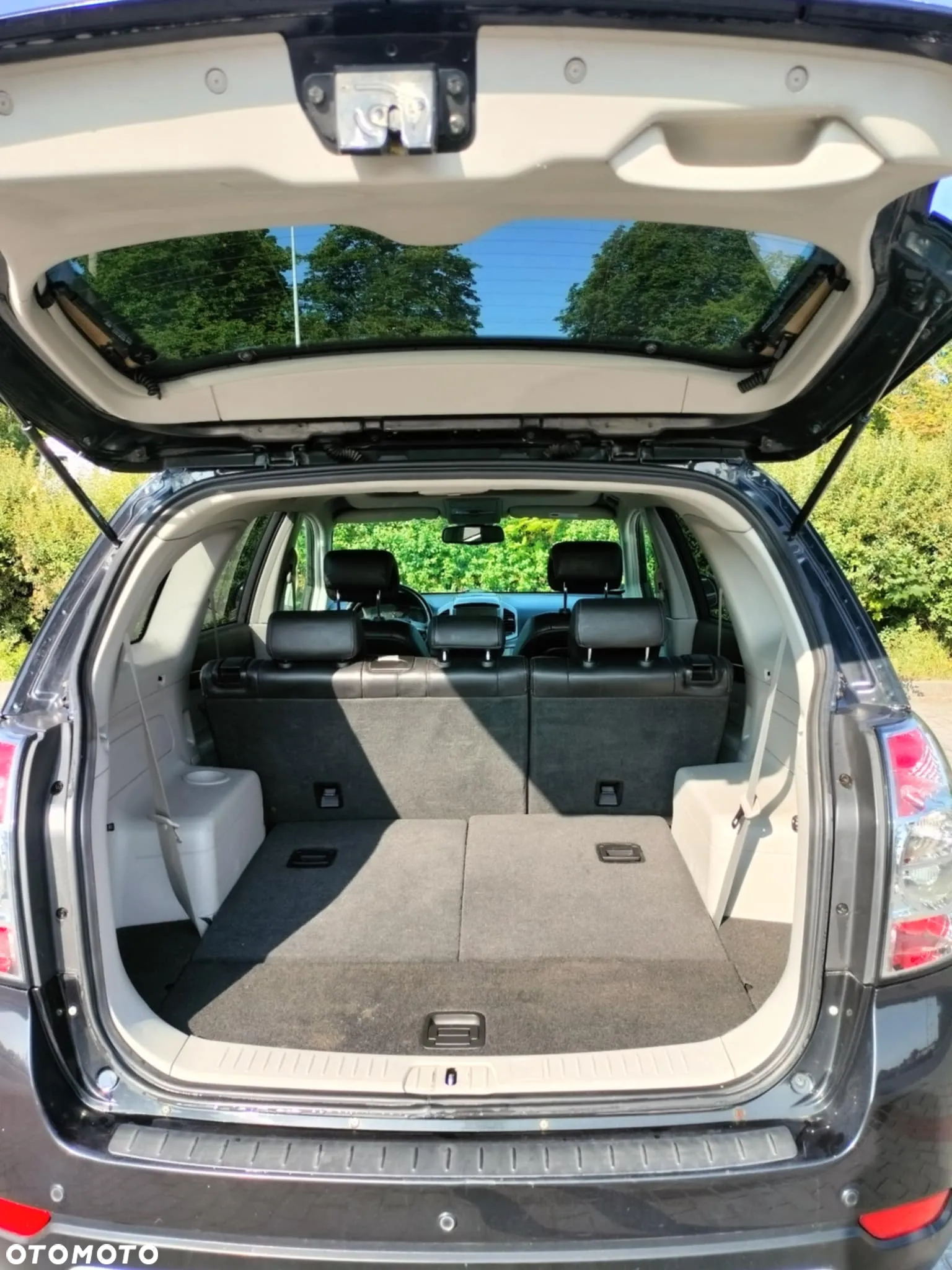 Chevrolet Captiva 2.2 d LTZ - 3