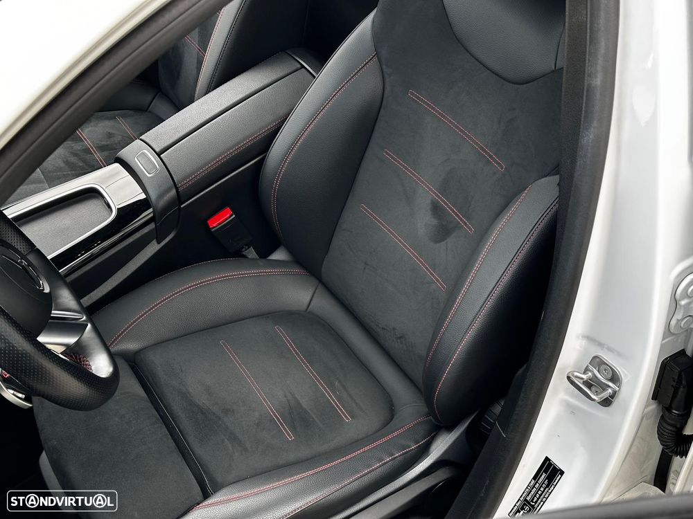 Mercedes-Benz A 250 e 8G-DCT AMG Line - 26