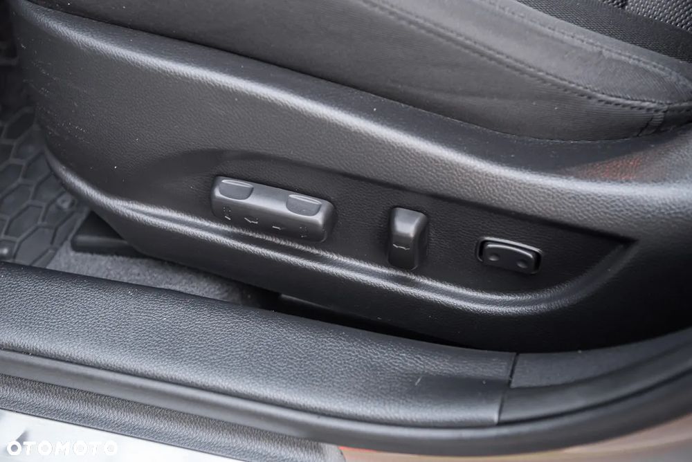 Hyundai i40 1.7 CRDi Premium - 17