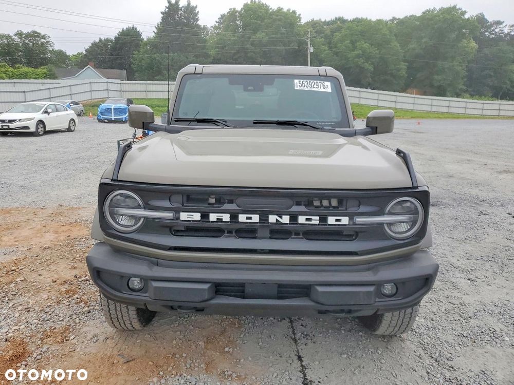 Ford Bronco - 2