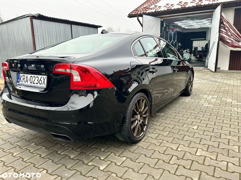 Volvo S60 2.0T Powershift Summum - 4