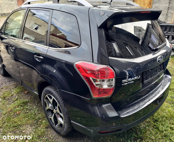 Części DRZWI KLAPA LAMPA SUBARU FORESTER 2.0 XT IV