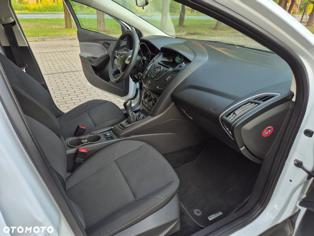 Ford Focus 1.0 EcoBoost Start-Stopp-System Ambiente - 30