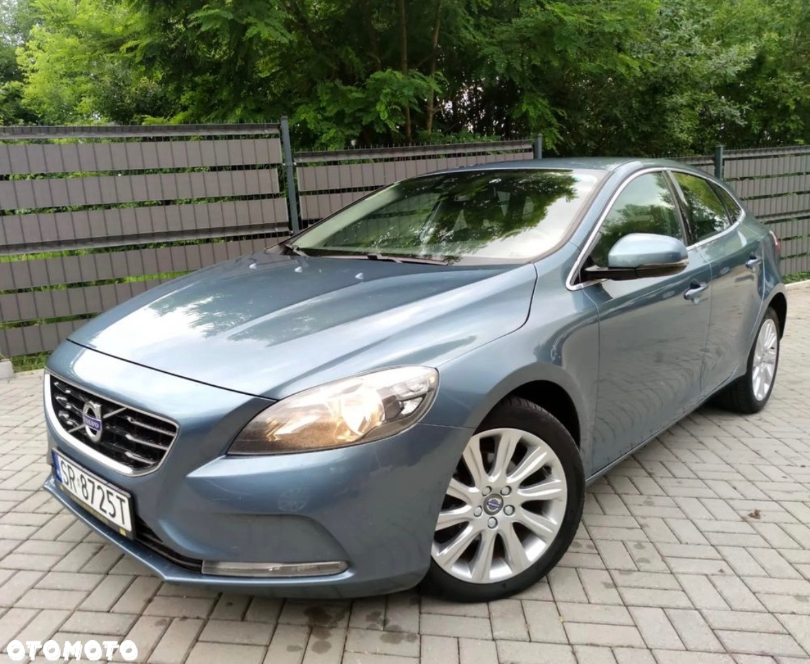 Volvo V40 D2 Momentum - 3