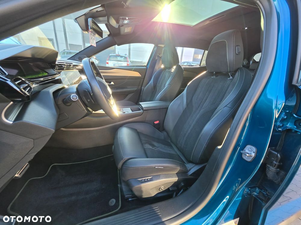 Peugeot 408 - 12