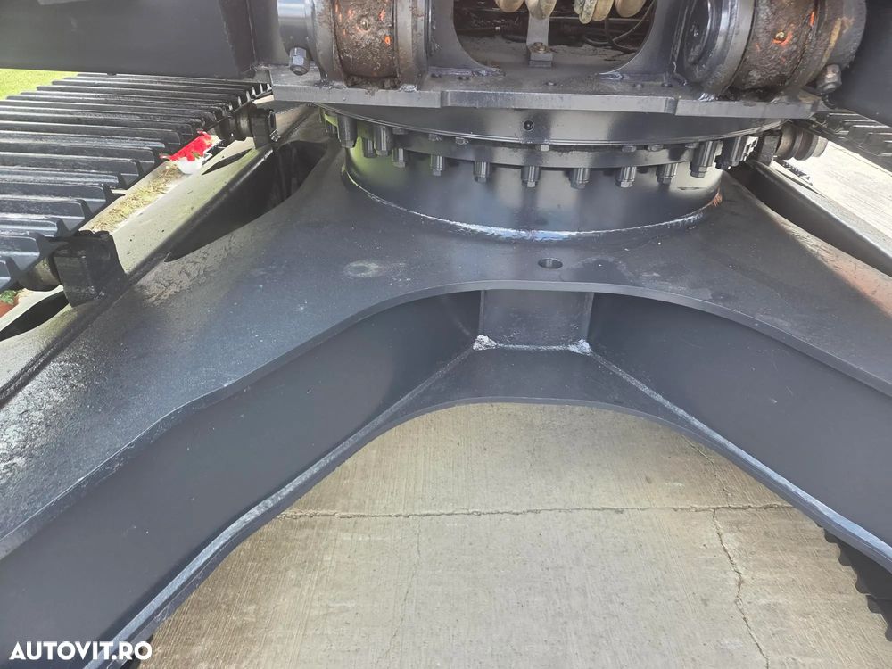 Hitachi ZX300LCN-6, 2019, 8.944h, cupa NOUA 1,8mc, 31,6tone, Ad sapare 7,5m, latime 3m, camere spate si laterale, inst picon si rotire pe brate, consum mediu 19,6l, lant 90% ok doar 721h deplasare, avertizare antirasturnare, posibl leasing-PROMOTIE 93.900Eur - 29
