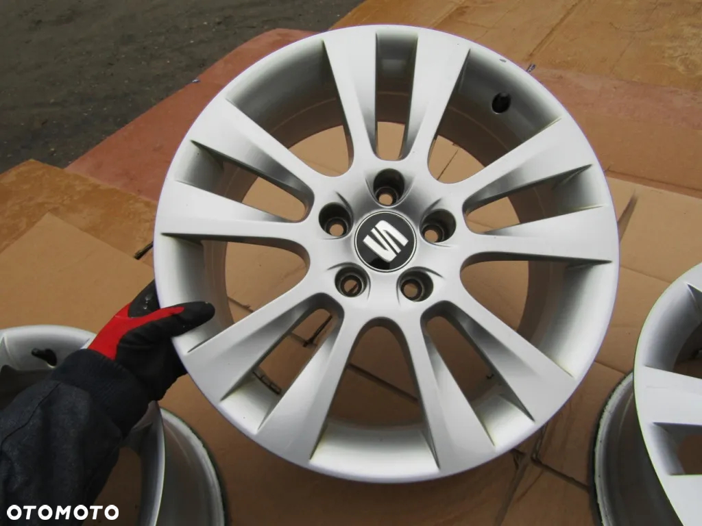 4x Felgi 17 Seat Leon Tarraco Ateca Toledo Skoda Octavia III IV 5x112 ET39 - 15