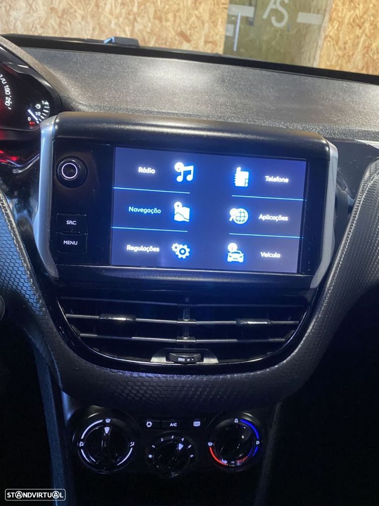 Peugeot 2008 1.5 BlueHDi Style - 30