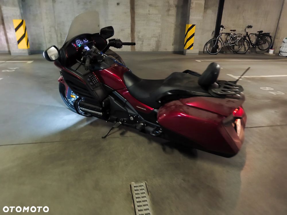 Honda GL - 7