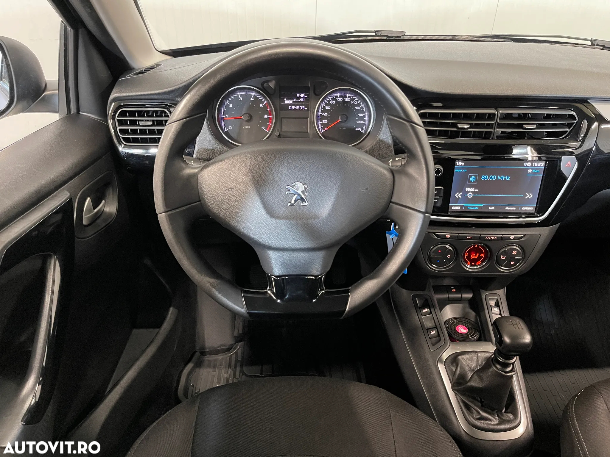 Peugeot 301 1.5 BlueHDI FAP Allure - 6