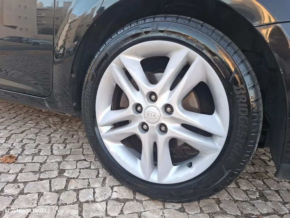 Kia Ceed 1.6 CRDi EX Eco - 40
