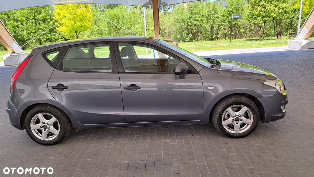 Hyundai i30 1.4 Base - 13