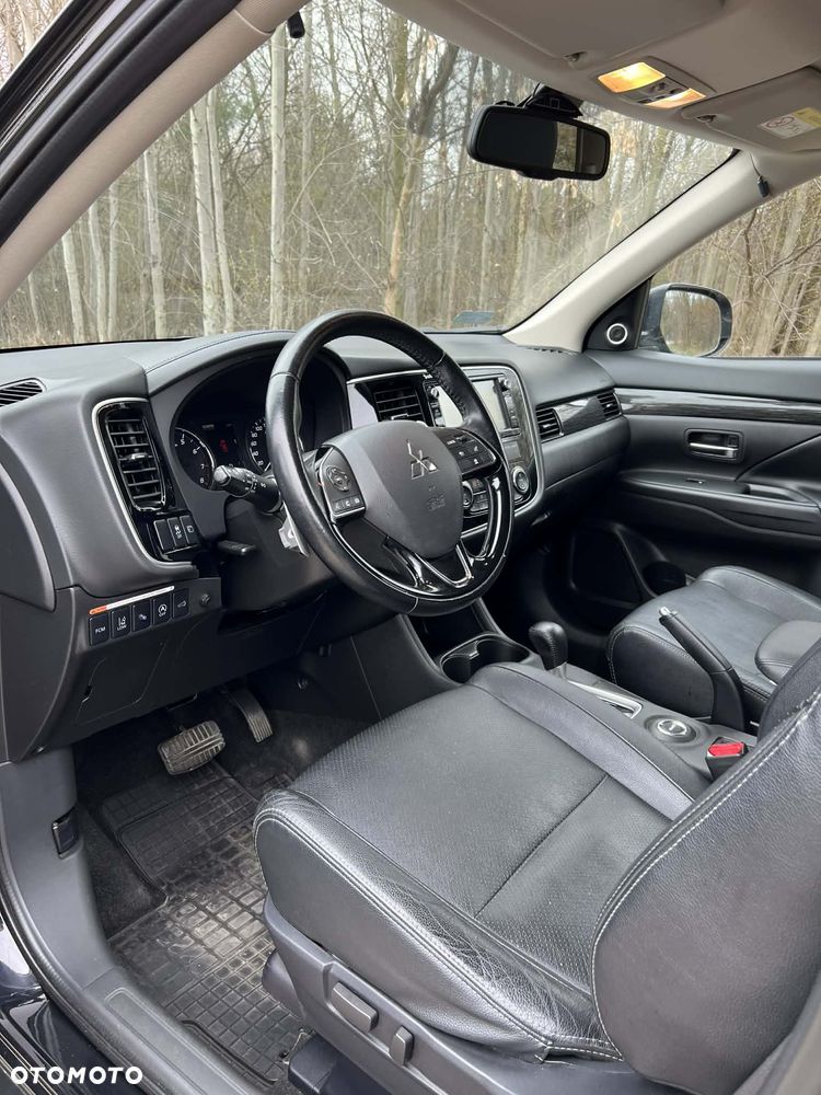 Mitsubishi Outlander 2.0 Instyle Navi CVT - 5