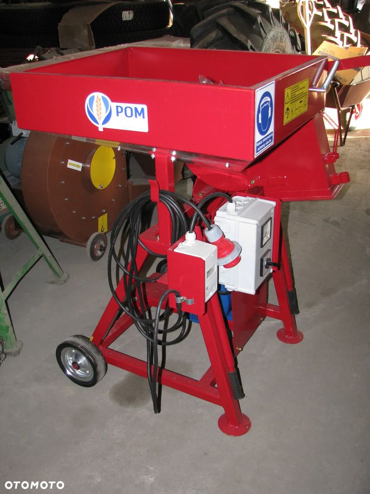 Sipma Śrutownik walcowy, Śrutownik bijakowy, Zgniatacz walcowy do ziarna, Gniotownik, Mieszalnik pasz Twister, H115 PomAugustów, S01/0-S01/1 Adraf, H-962/H-762 Agjat, ZZ 4020 Sipma, Igamet, MS-2000 Bin - 20