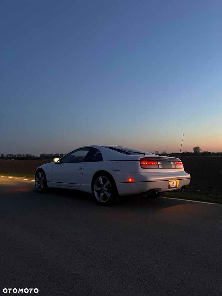 Nissan 300 ZX - 10